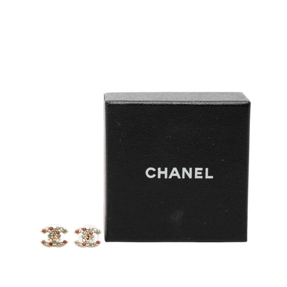 CHANEL Black Logo Earrings - Picture 4 of 4